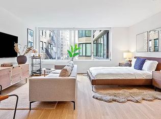 70 W 37th St #521, New York, NY 10018