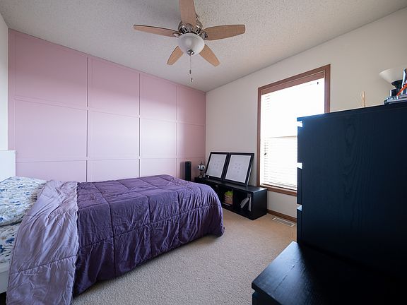 5th image of 866 Ledgestone Dr #1
