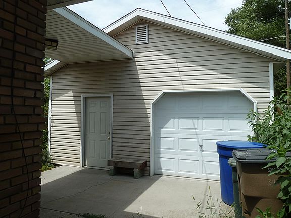 5th image of 345 E Garfield Ave