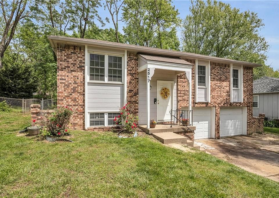 1st image of 2517 NW Kingsridge Dr