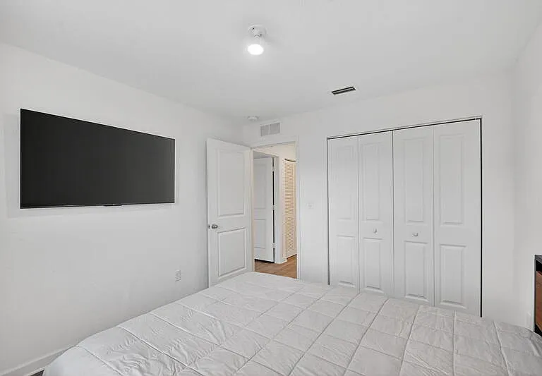 6933 N Harbours Edge Ave — Photo 37