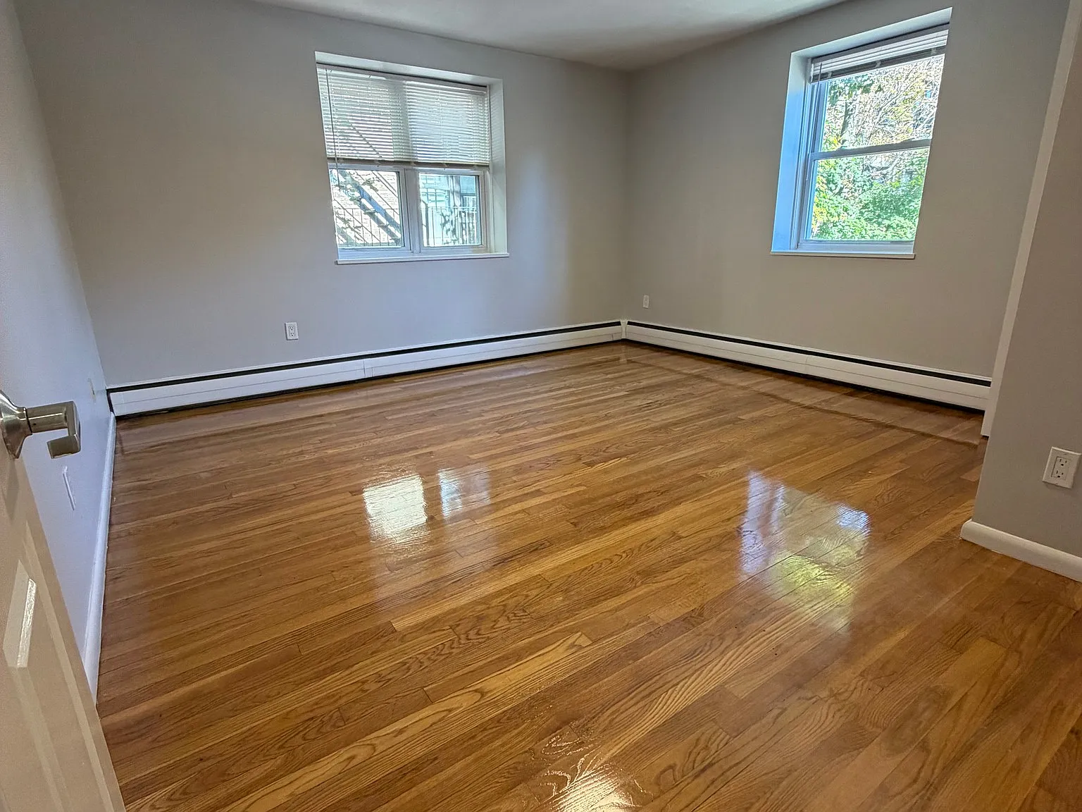 2 bed, 1.0 bath, $3,100 — Photo 4
