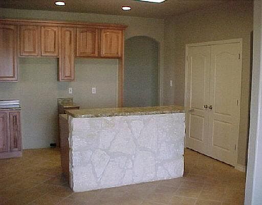 3rd image of 1570 FM 1516