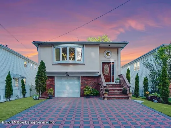 697 Woolley Ave, Staten Island, NY 10314