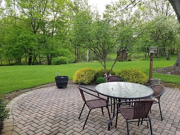 4th image of 996 Township Road 876