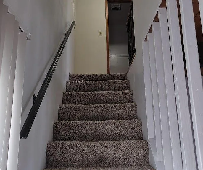 1695 NW Division St #6 — Photo 8
