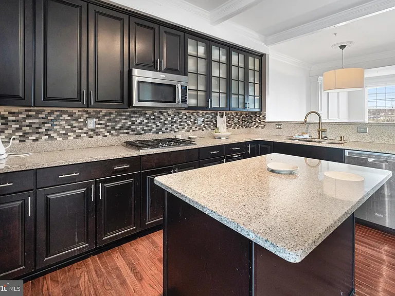 7803 Wormans Mill Rd — Photo 11