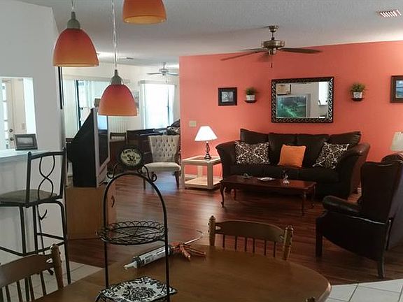 4th image of 202 Laurel Hollow Dr #2