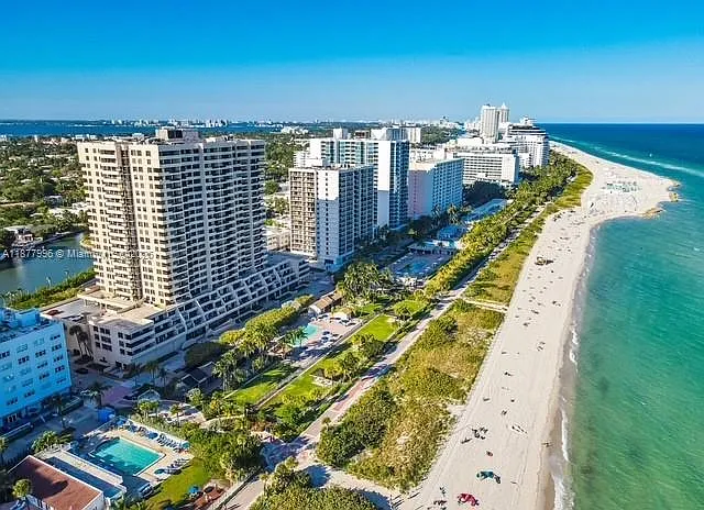 Club Atlantis Condo — Photo 2