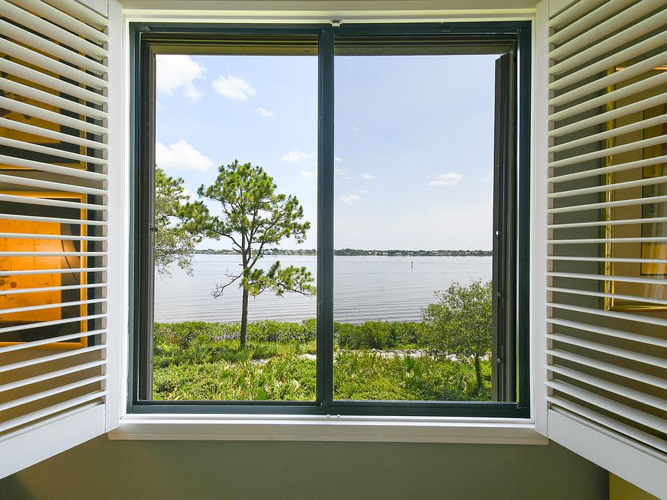 1st image of 2536 NW Seagrass Drive #2a