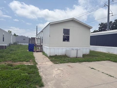1st image of 2524 Commonwealth Dr Lot 28