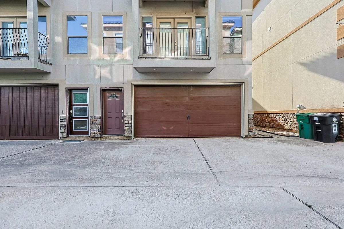 Building Photo - 2540 Prospect St #C