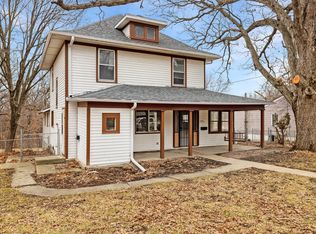 2003 27th St, Des Moines, IA 50310