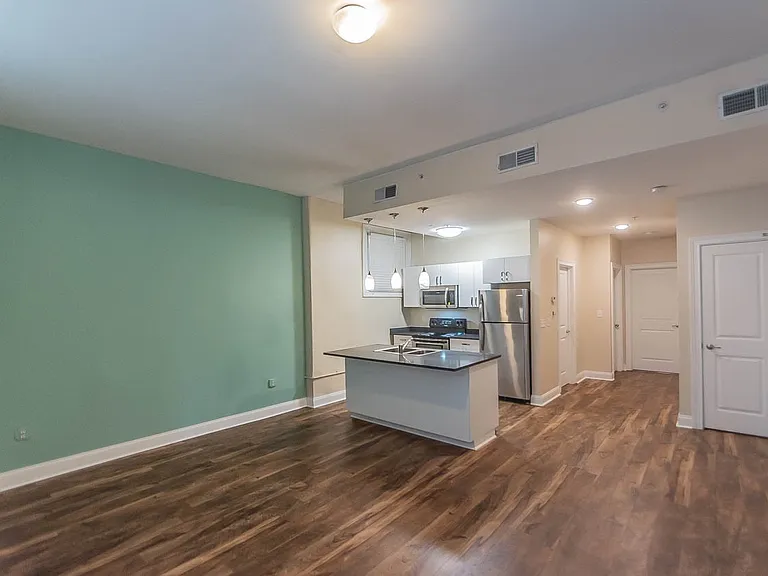 Oddfellows Apartments — Photo 22