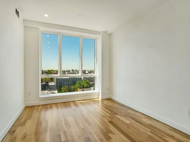 1515 Park Pl #501 — Photo 9