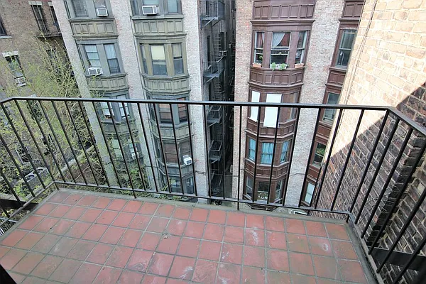 Rented by JK Dansar Corp | media 36