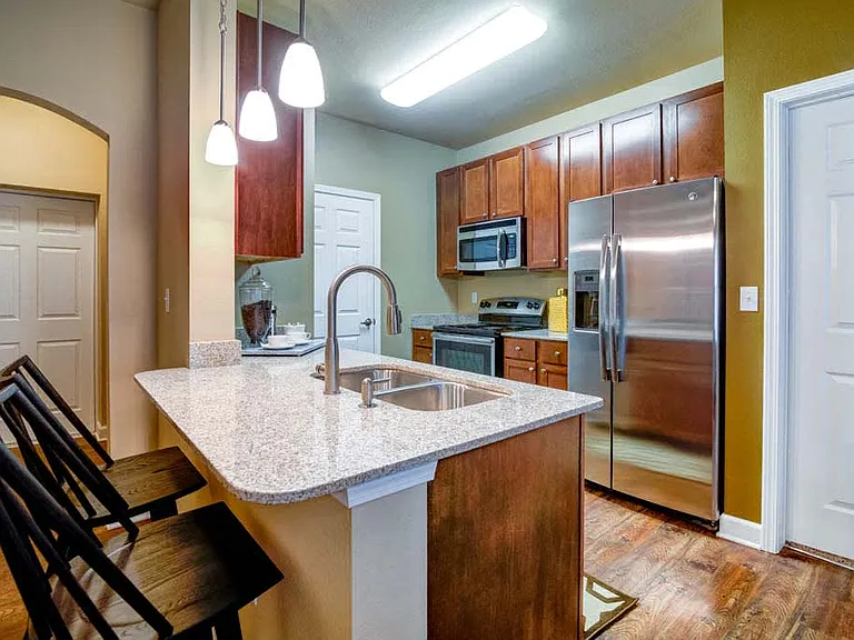 The Retreat Apartment Homes — Photo 2
