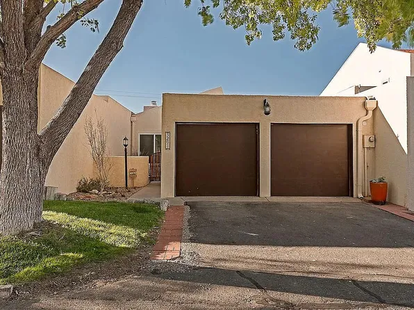 3291 Esplanade Cir SE, Rio Rancho, NM 87124