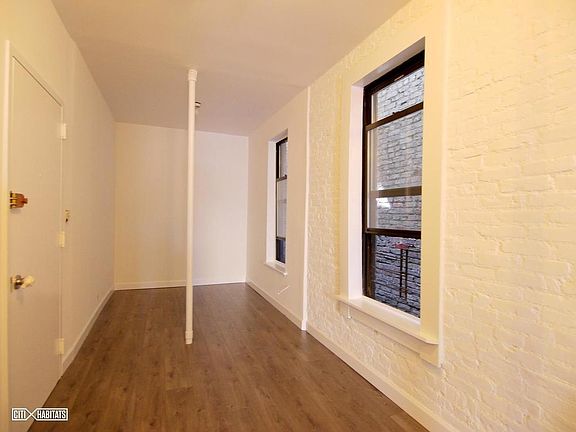 5th image of 204 E 7th St APT 14