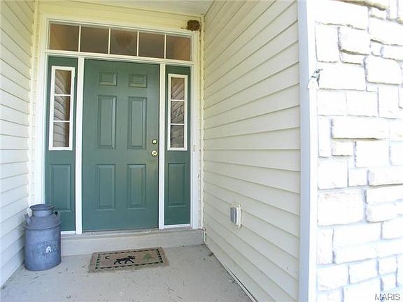 5th image of 762 Oak Meadows Ln