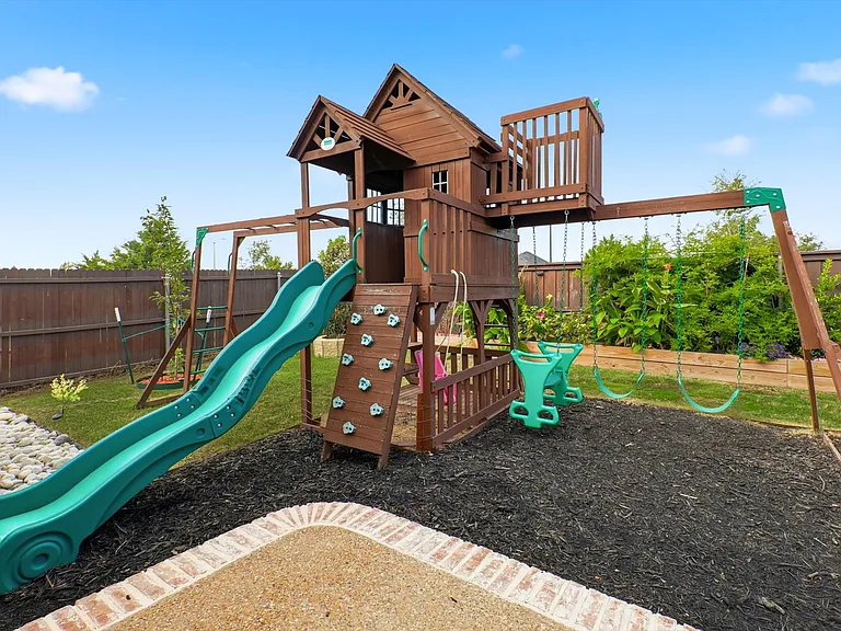 1370 Pelican Dr — Photo 5
