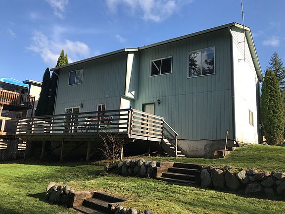 Deck and rear view 