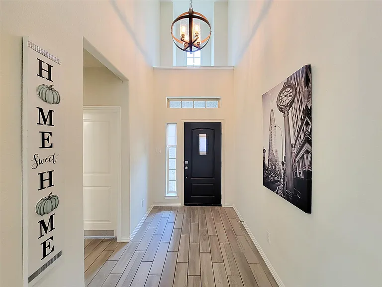 28638 Monarch Cliffs Dr — Photo 3