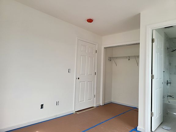 2nd image of 415 S 7th St Floor 1