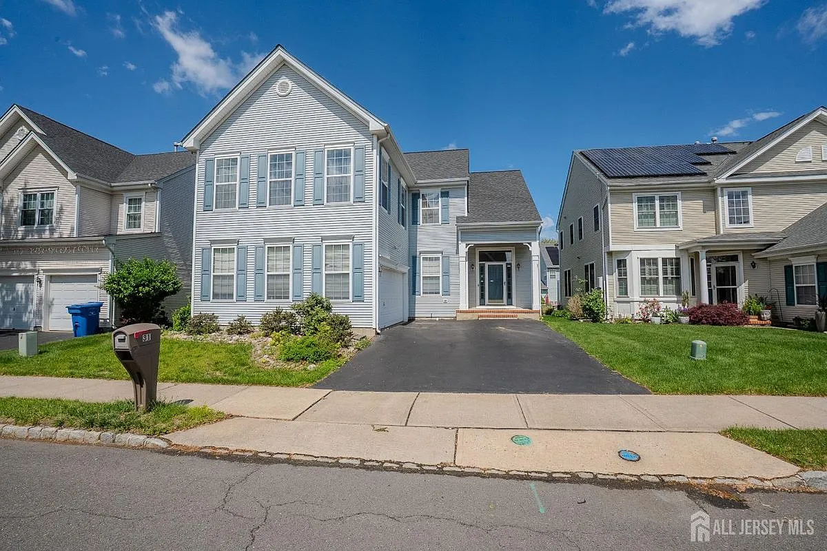 4 bed, 4.0 bath, 2540 sqft, $5,300 — Photo 2