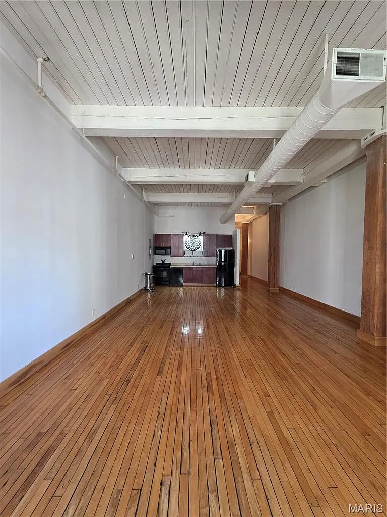 1 bed, 1.0 bath, 930 sqft, $1,000 — Photo 4