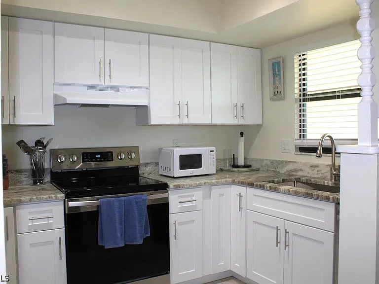 16361 Dublin Cir #203 — Photo 9