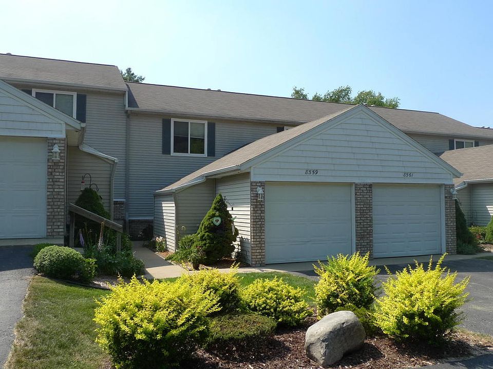 1st image of 8559 Courtland Dr NE #19