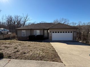 107 Lakeview Ct, Saint Robert, MO 65584