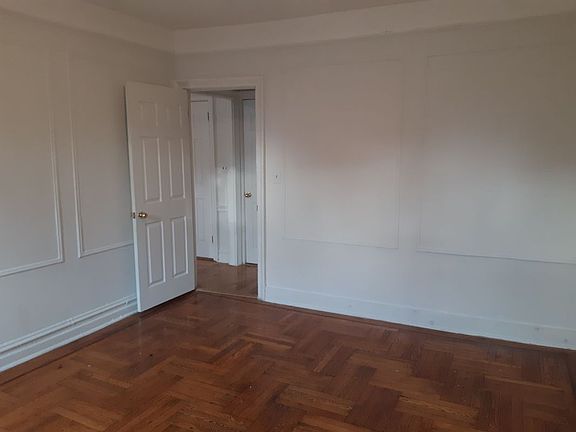 5th image of 635 E 21st St APT 42