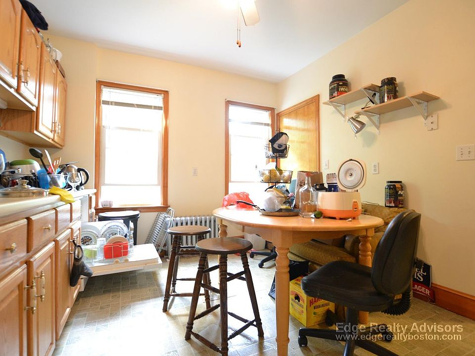 1st image of 12 Montcalm Ave #2X