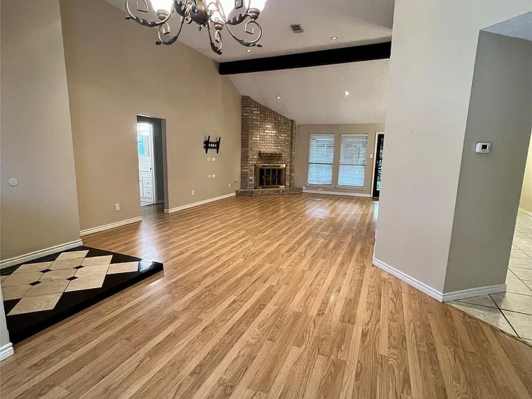 8507 Grove Park Dr — Photo 5