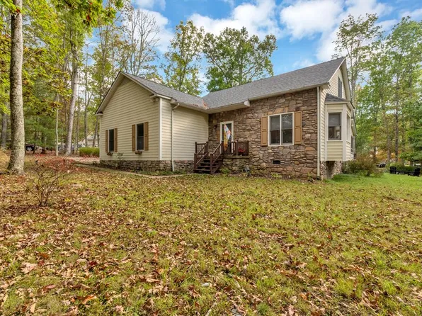 133 Oak Lane Villa, Daniels, WV 25832