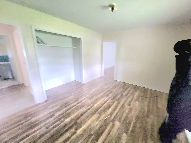 305 Cold Spring Rd — Photo 5