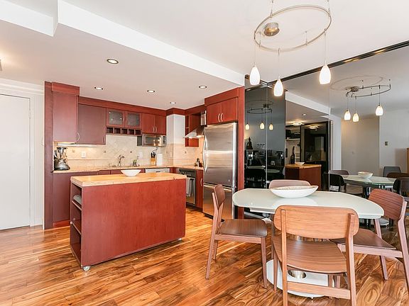 3rd image of 1998 Broadway St #1403
