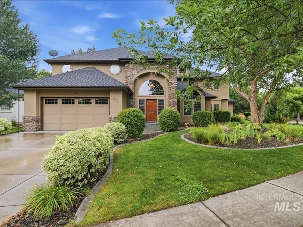 877 W Headwaters Dr, Eagle, ID 83616