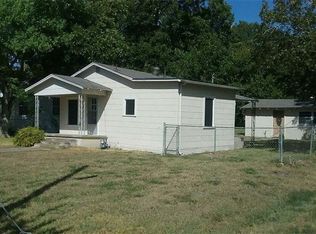 1700 Adams St, Taylor, TX 76574