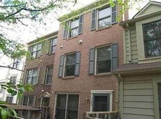 10460 Rapidan Ln, Manassas, VA 20109