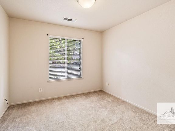 5th image of 3426 W Dovewood Ave