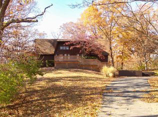 515 Greenbrier Rd, Moberly, MO 65270