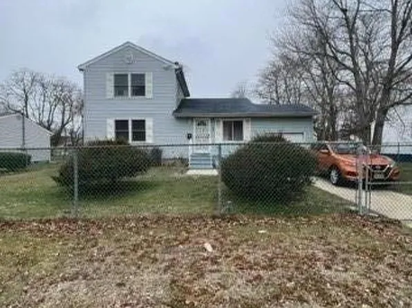 836 Walker Avenue, Bellport, NY 11713