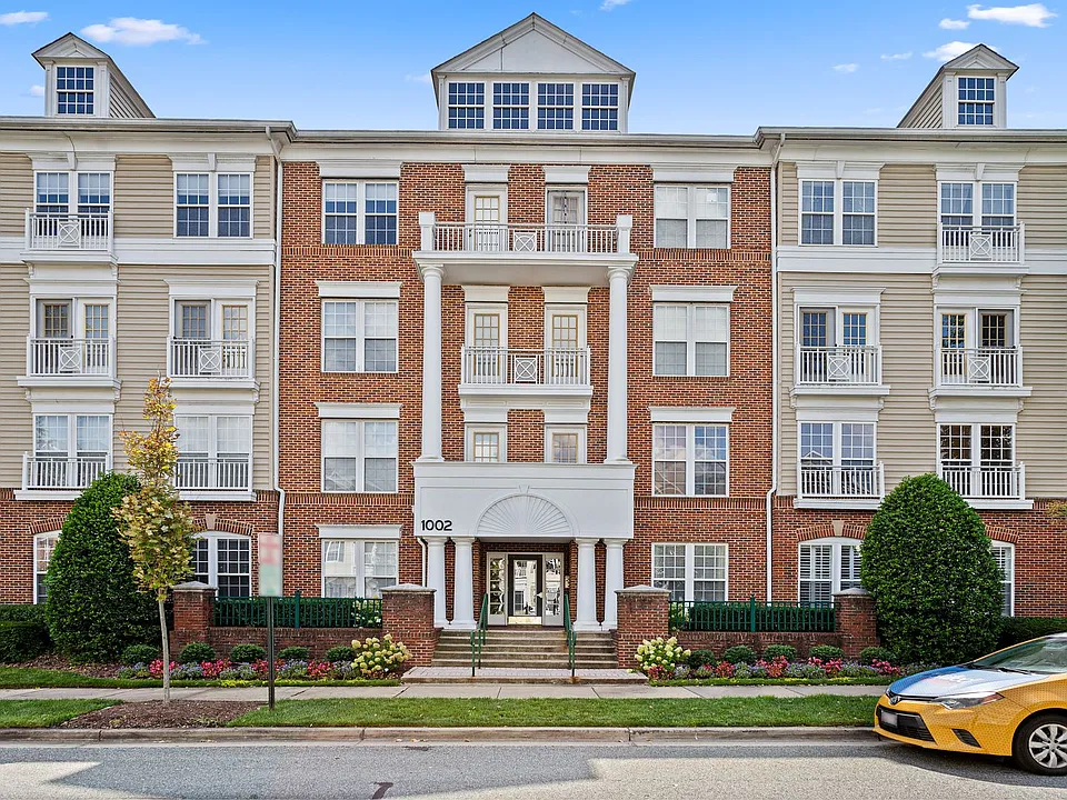 1002 Elmcroft Blvd #203