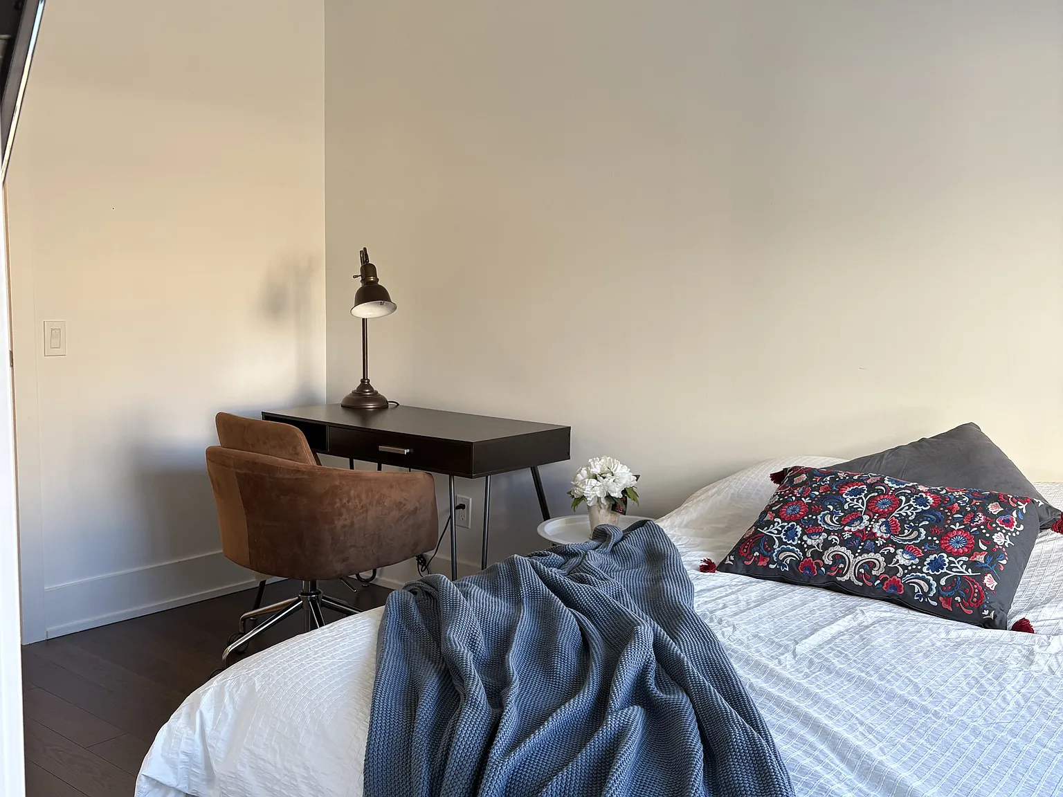 4 bed, $1,850 — Photo 2