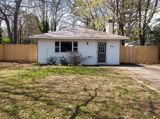 170 Cumberland St, Mastic, NY 11950