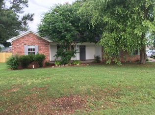 900 April Ln, Beebe, AR 72012