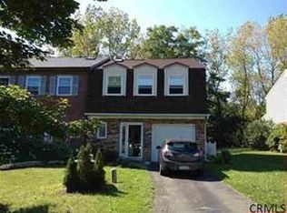 114 Donna Lynn Dr, East Greenbush, NY 12061